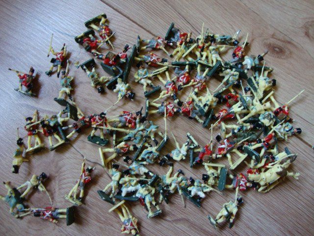 Schloss-Spielzeug-Set Aus Holz – Mit Soldaten & Kriegsfahrzeugen, Für Kinder Ab 3 Jahren, Pädagogisch Wertvoll