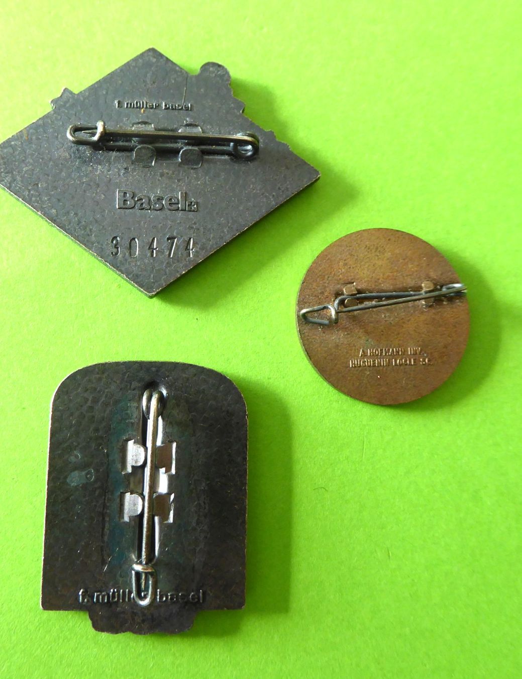 Plaquettes & Badges: Verschiedene Abzeichen – D'occasion à Aesch BL par Kauri1 1
