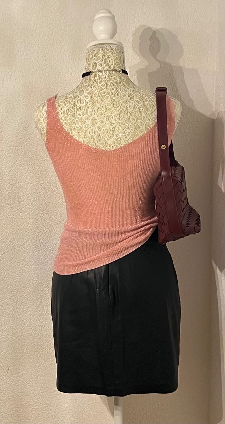Top: Pinky, sparkly top🩷✨ – Usato da Otelfingen venduto da houseofstae 1