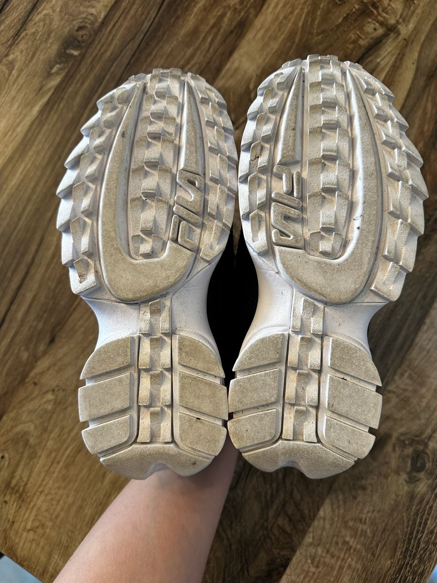 Fila Scarpe da donna: Fila Schuhe, Grösse 38, Schwarz/Weiss – Usato da Siebnen venduto da luana_cataleya 5
