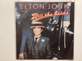 Elton John Single - Kiss The Bride