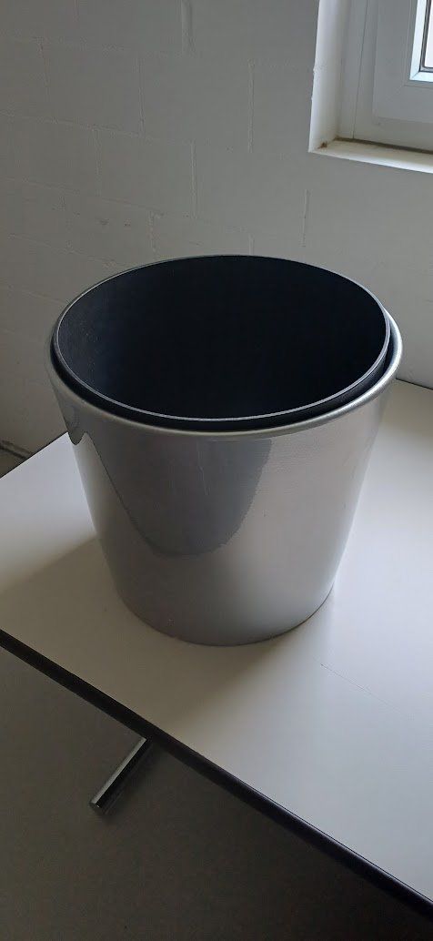 Vase & Récipients: Metall Vase – Neuf (Voir description) à Pfäffikon ZH par rst628