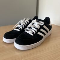 Adidas Sneaker Schwarz – Gr. 45 1/3