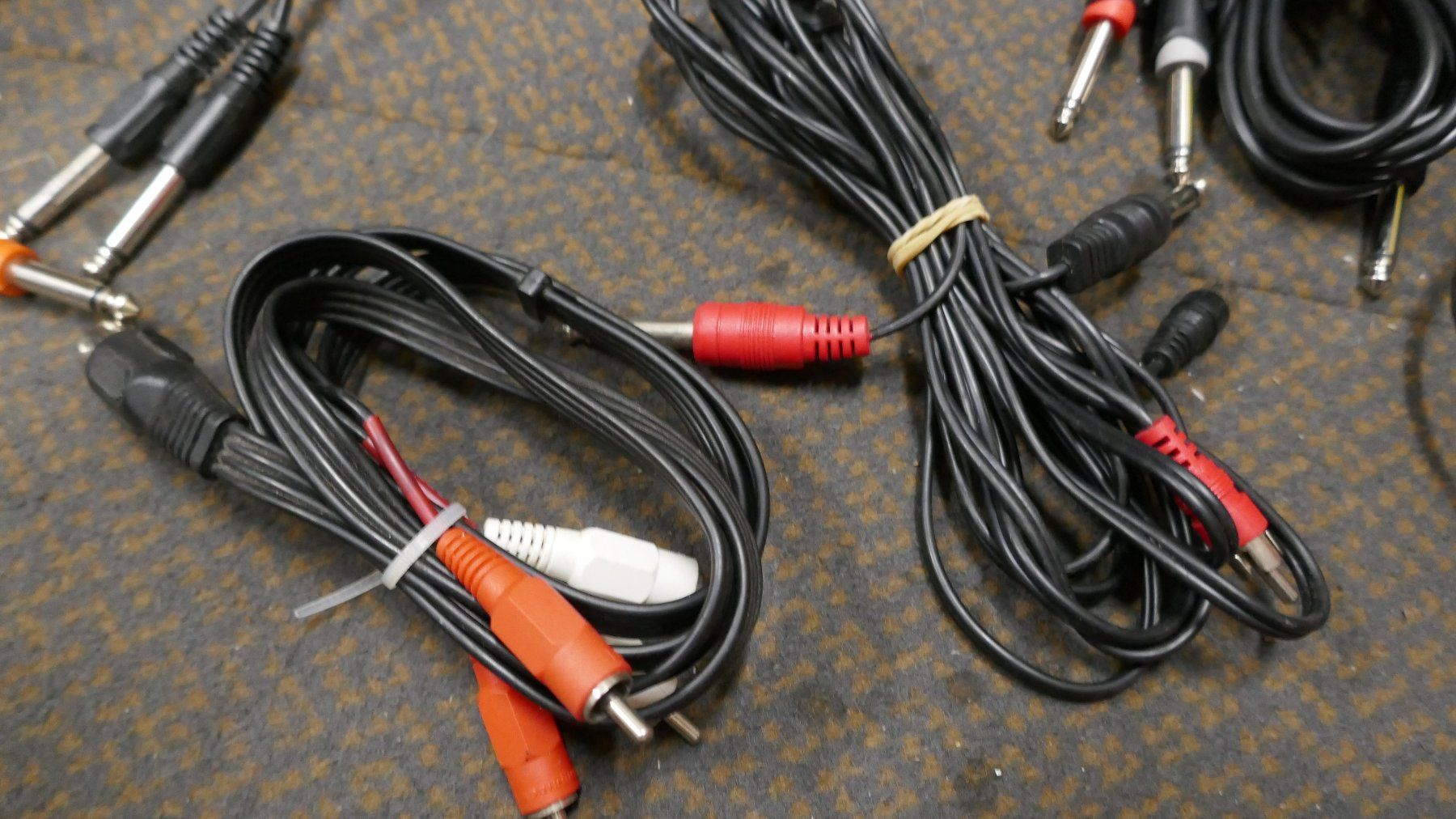 Kabel: Diverse Studio-Audiokabel – Neu (gemäss Beschreibung) aus Wenslingen von FairlightCMI 2