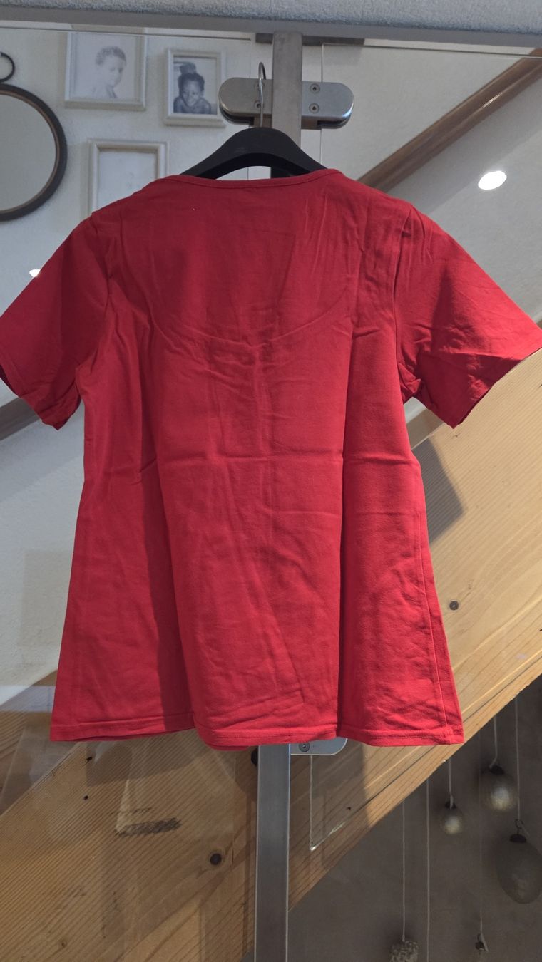 Blutsgeschwister T-shirt: Blutsgeschwister Shirt – Usato da Winterthur venduto da sandi99 3