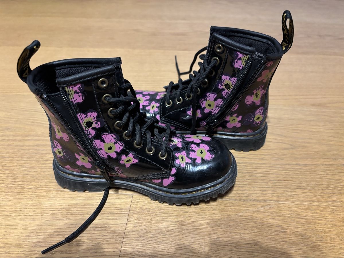 Dr. Martens Scarpe per ragazze: Dr. Martens Kinderstiefel Gr. 28 – Usato da Adliswil venduto da M.Lau 3