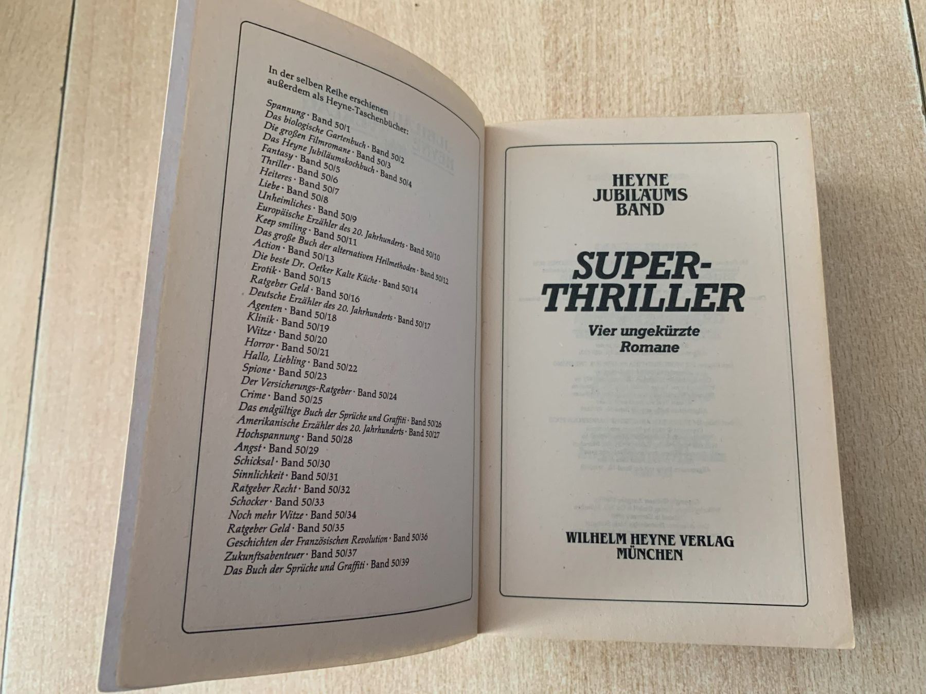 Livres: Superthriller 4 Romane in einem Buch – D'occasion à Reinach BL par con_ync2 2