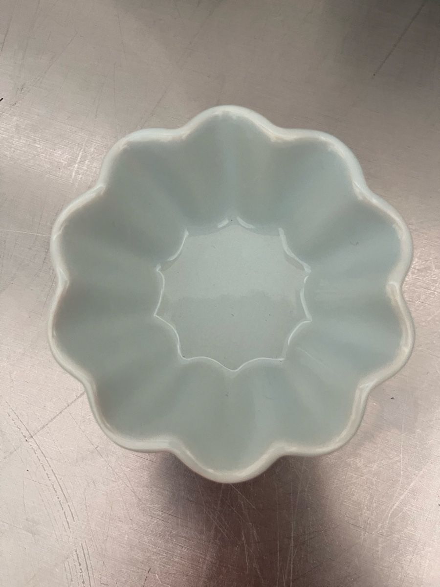 Schalen: 8 Glace Schälchen Eisschüsselchen – Gebraucht aus Luzern von THINGS-11 1