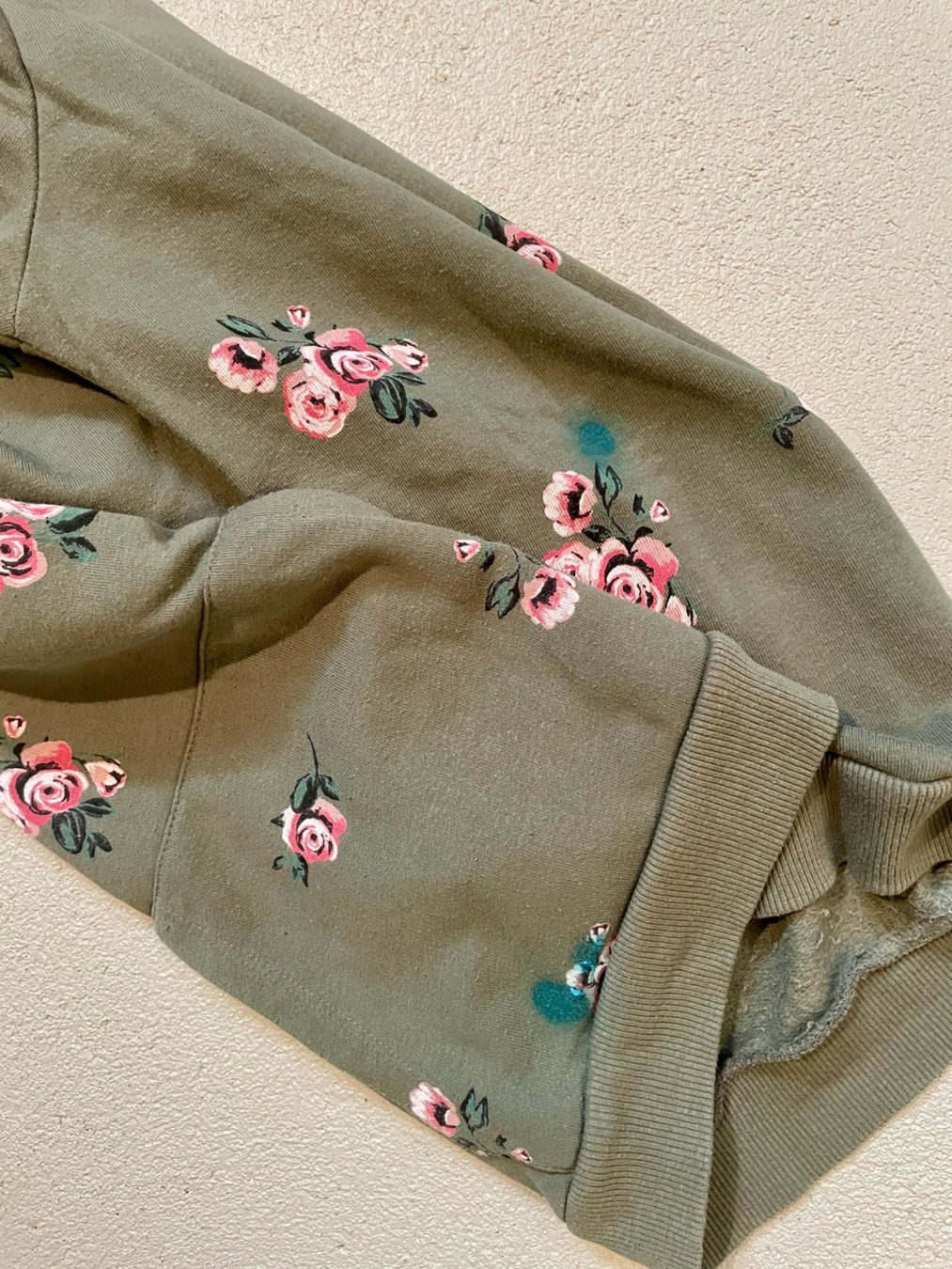 Lotti & Set di vestiti: 4 stylische Sweatpullis/Hoodies Gr. 146/152 – Usato da Neuendorf venduto da Knopfi 6