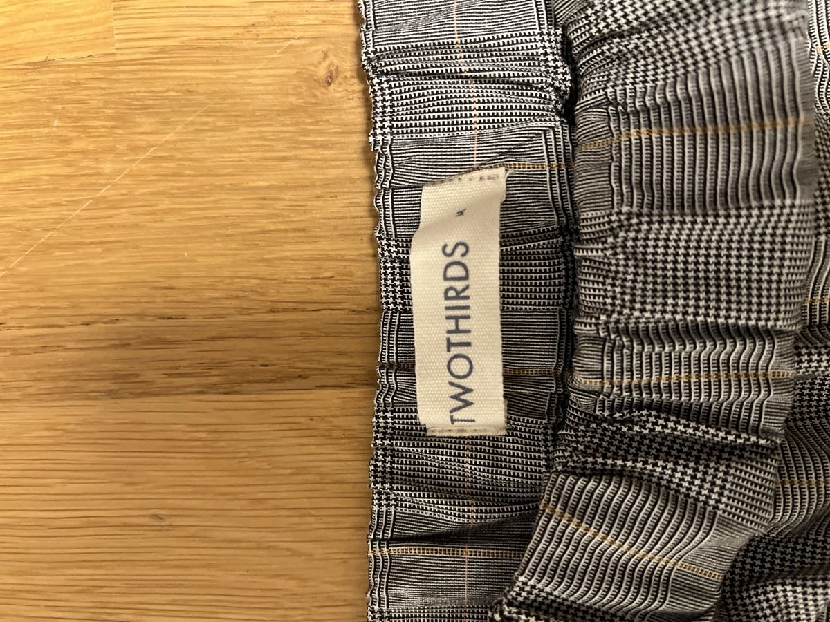 Twothirds Pantaloni: Stoffhose TWOTHIRDS Size M, NEU – Nuovo (secondo la descrizione) da St. Gallen venduto da Zis_ko 1