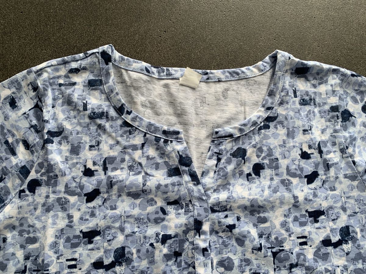 T-shirt: T-Shirt Grösse 52 neu – Nuovo (secondo la descrizione) da Thun venduto da Chrabu 1