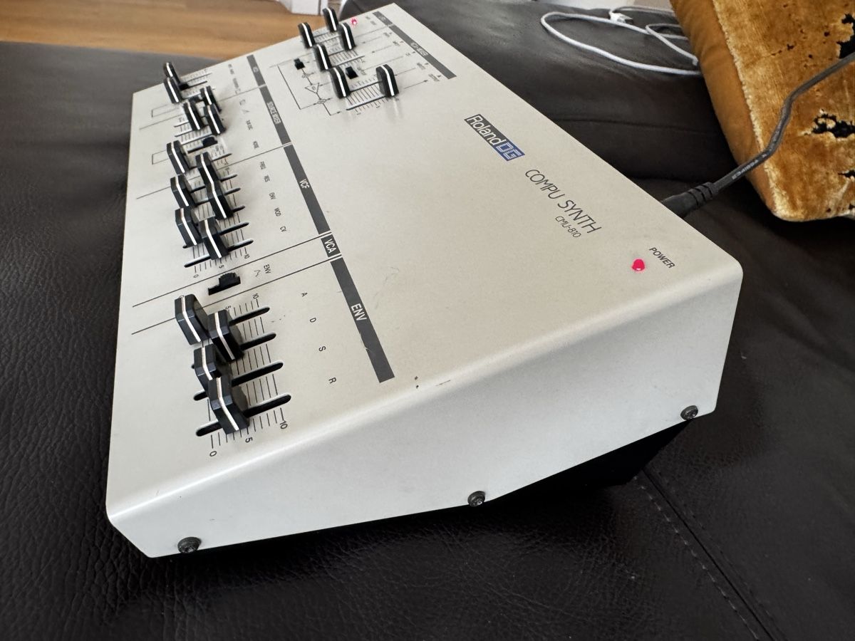 Roland Musikinstrumente: Roland DG - CMU-810 Compu Synth - Synthesizer – Gebraucht aus Zürich von 1cut2 2