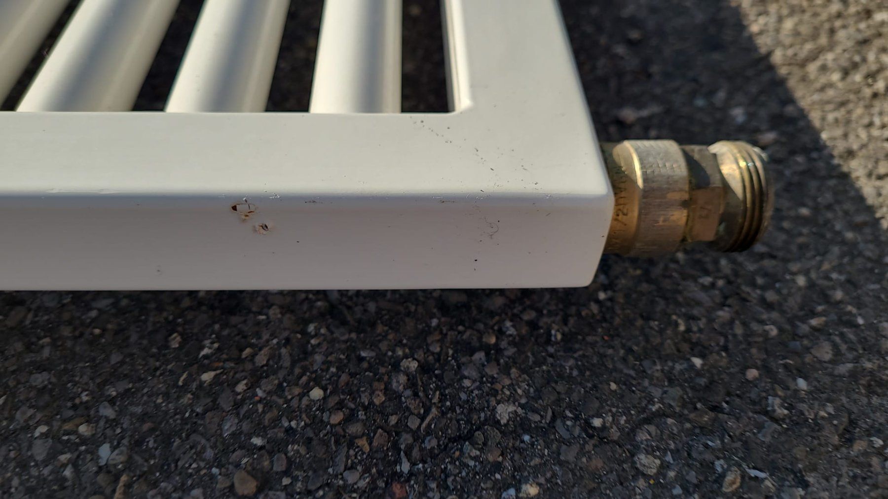 Radiatori: Handtuchradiator – Usato da Enggistein venduto da Pingu0110 2
