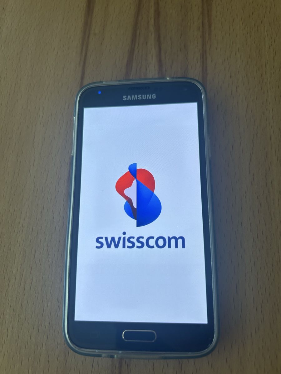 Samsung Portables: Samsung Galaxy S5 gold – D'occasion à Zug par Pmisko 1