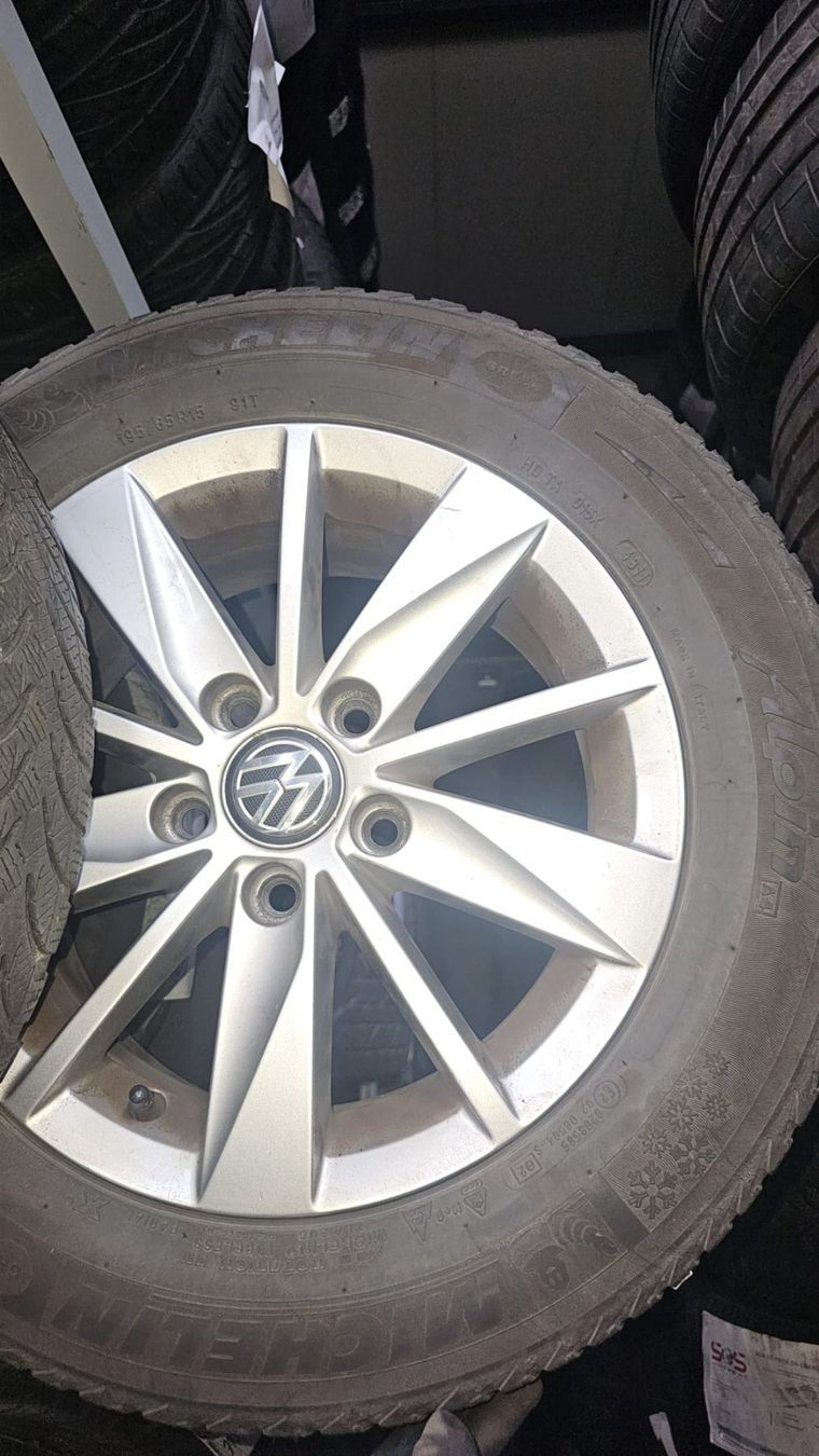 Volkswagen Pneumatici & Ruote complete: 4x roues complètes VW GOLF 7 6X15 – Usato da uvrier venduto da mag_2y8x