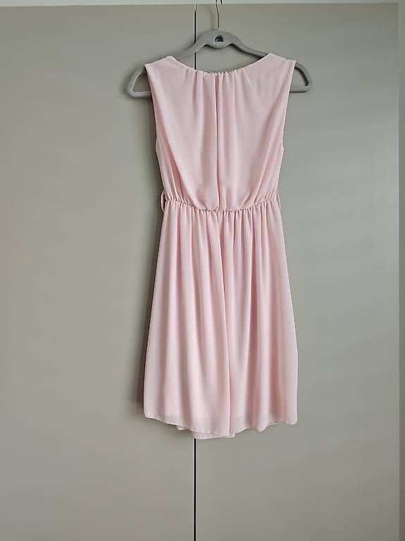 Robes: Ärmelloses Kleid in Hellrosa  Gr. S – D'occasion à Bern par jug_l8tl 1