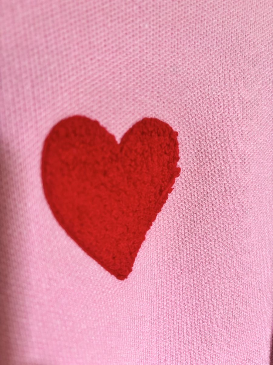 Maglioni & Felpe: Rosa Strickpullover mit Herzen  – Usato da Wabern venduto da KurtMe33 1