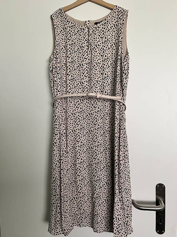 Comma Vestiti: Kleid von Comma, Größe 38 – Usato da Winterthur venduto da Steffiline