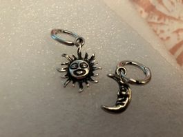 Sonne und Mond, ein hübsches silberfarbenes Ohrhänger Duo,