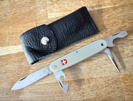Neues Victorinox 85 Militärmesser Taschenmesser