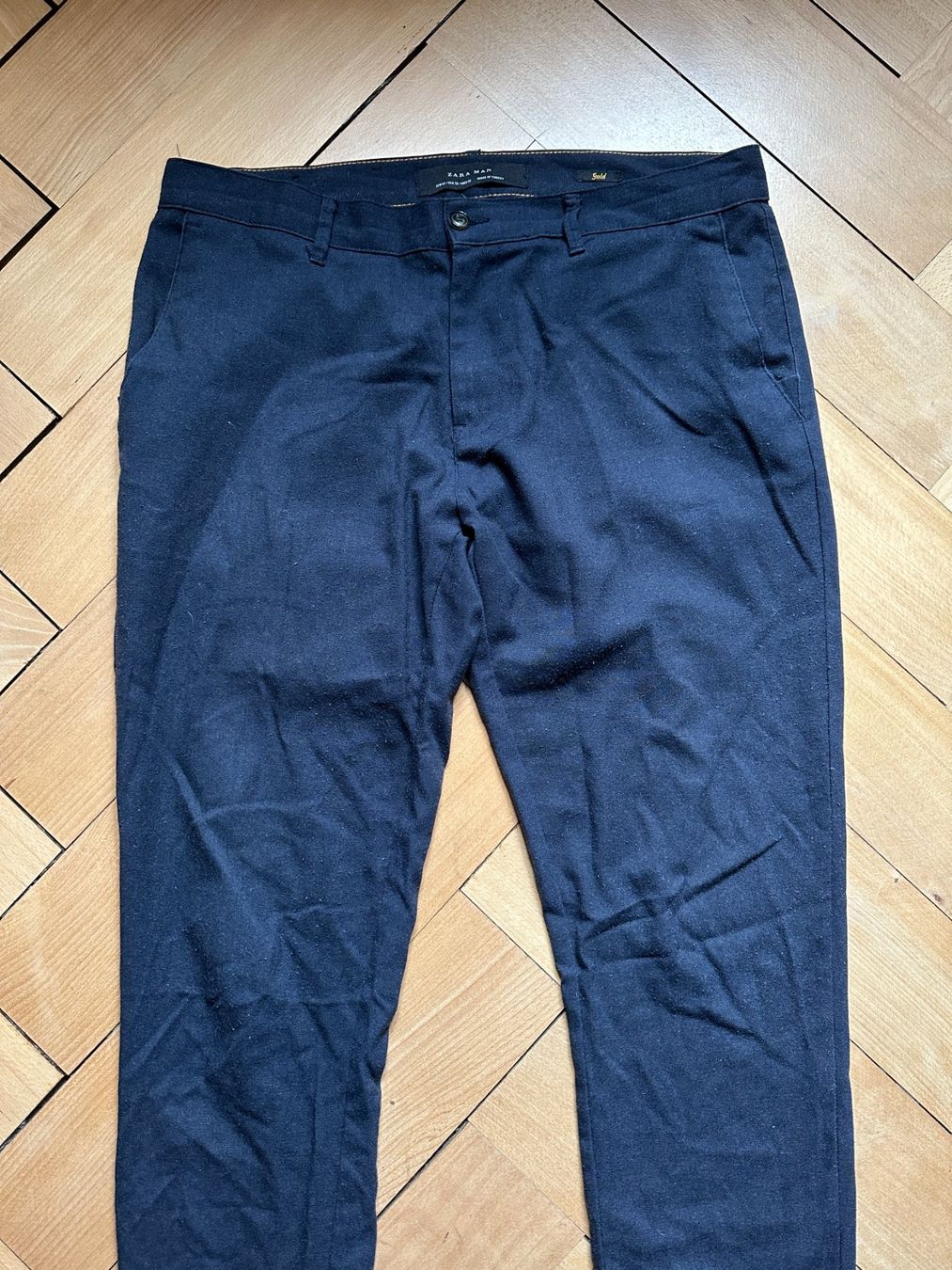 Zara Pantaloni: ZARA - Herren Hose dunkelblau M – Usato da Zürich venduto da Diazaio 1