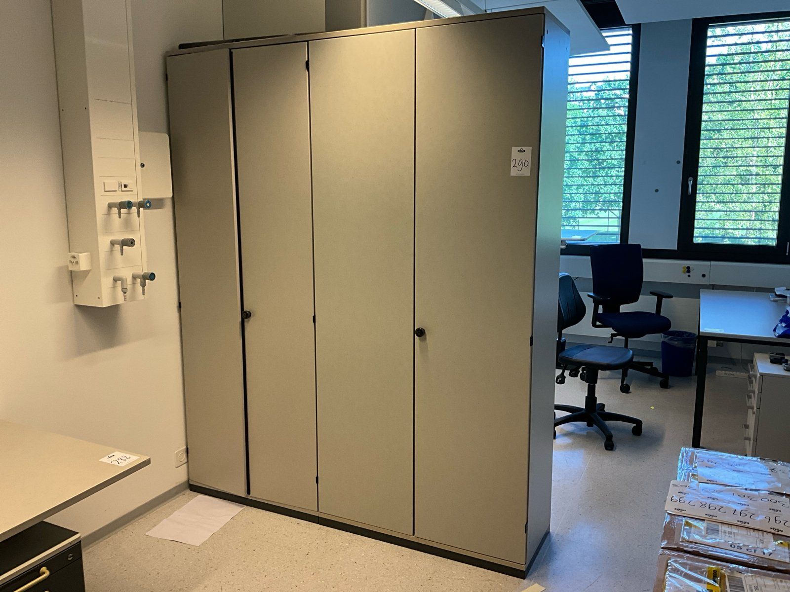 Armoires: Schrank – D'occasion à Zürich par PIPM_Switzerland