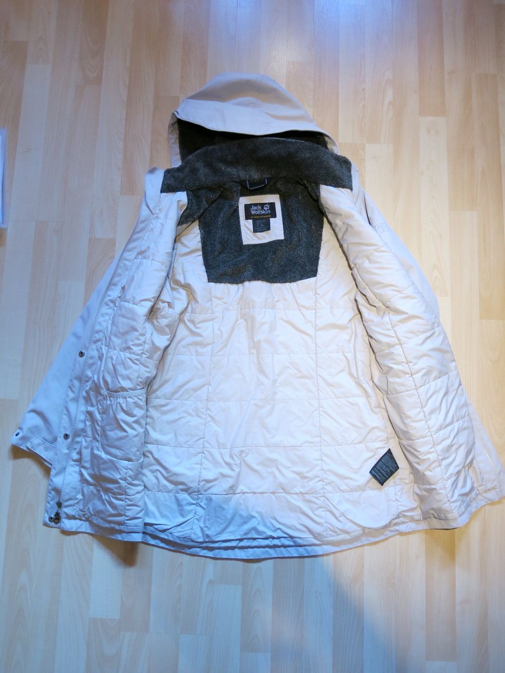 Jack Wolfskin Giacche: Jack Wolfskin Jacke – Usato da Trin - Mulin venduto da Mss3 2