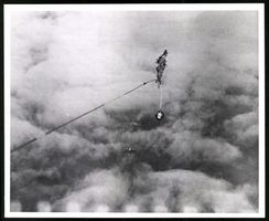 Fotografie USIS Photo, Vienna, Mid-Air c