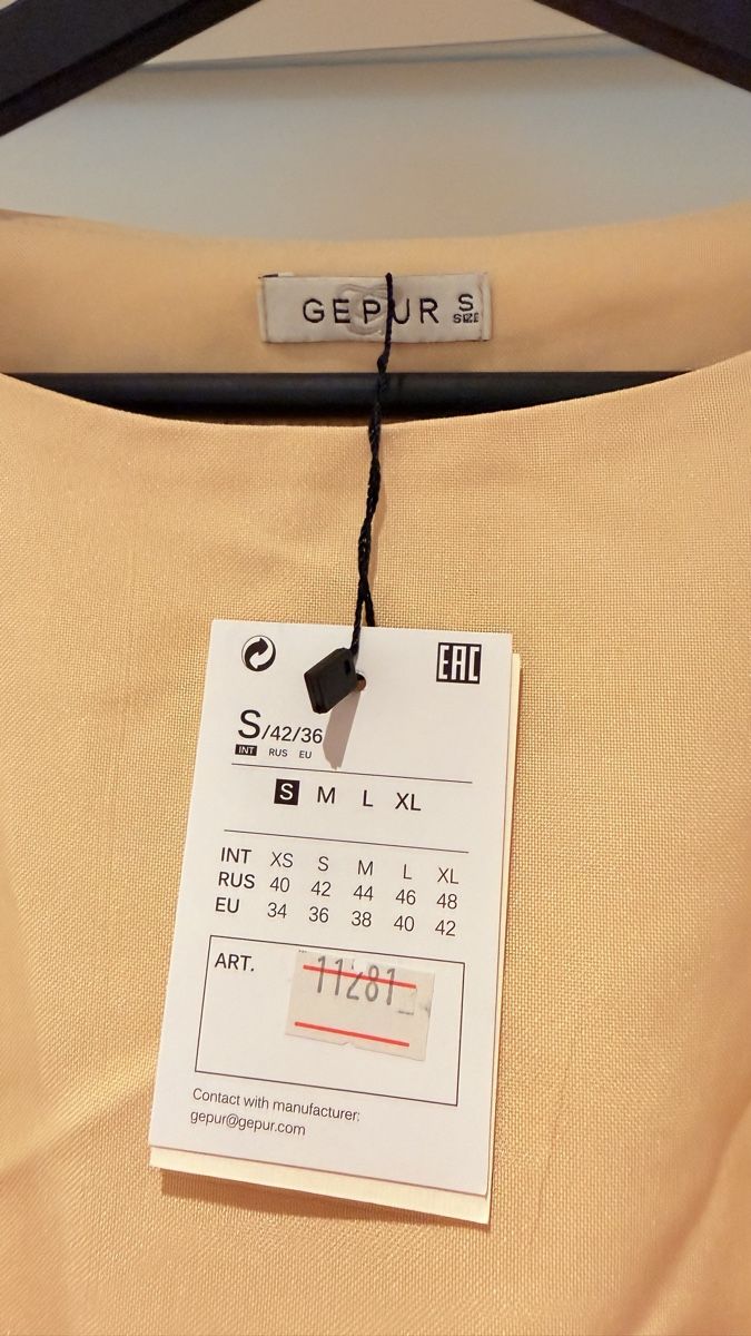Kleider: Elegantes Damen Kleid Grösse XS  – Neu und originalverpackt aus Eiken von sanyok700 2