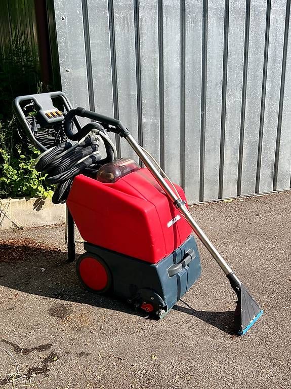 Toutes les machines: Minatol BSM 335 E ( wetrok taski cleanfix ) – D'occasion à Birr par Numer-01 2