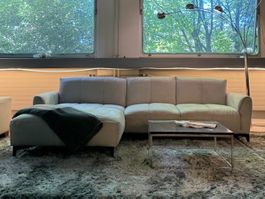 Wunderschönes Ecksofa in Creme-Beige