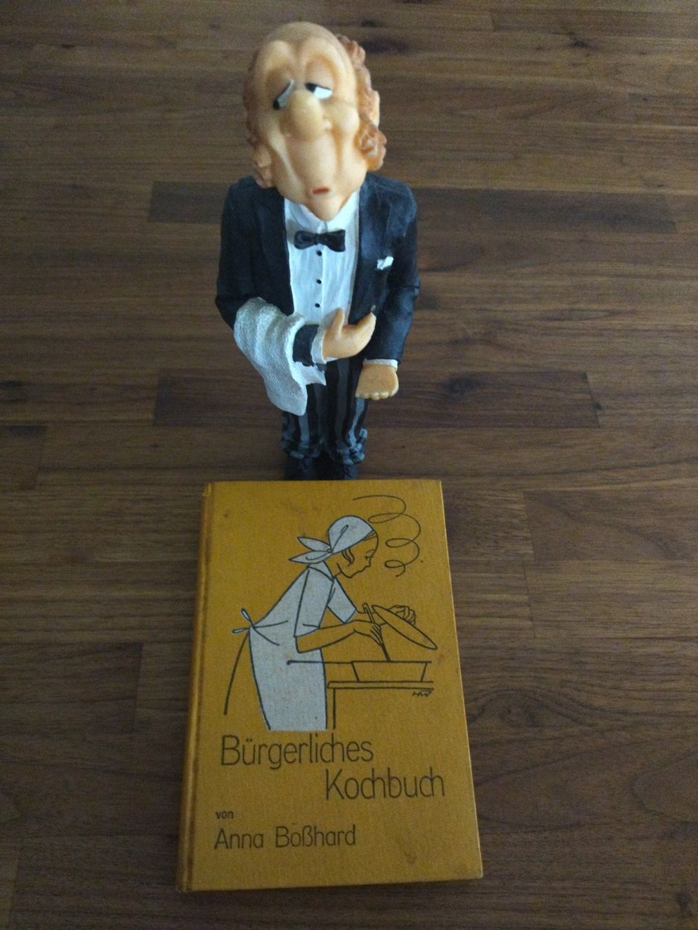 Libri: Kochbuch antik 1934 – Usato da Felben-Wellhausen venduto da bananajoe8474