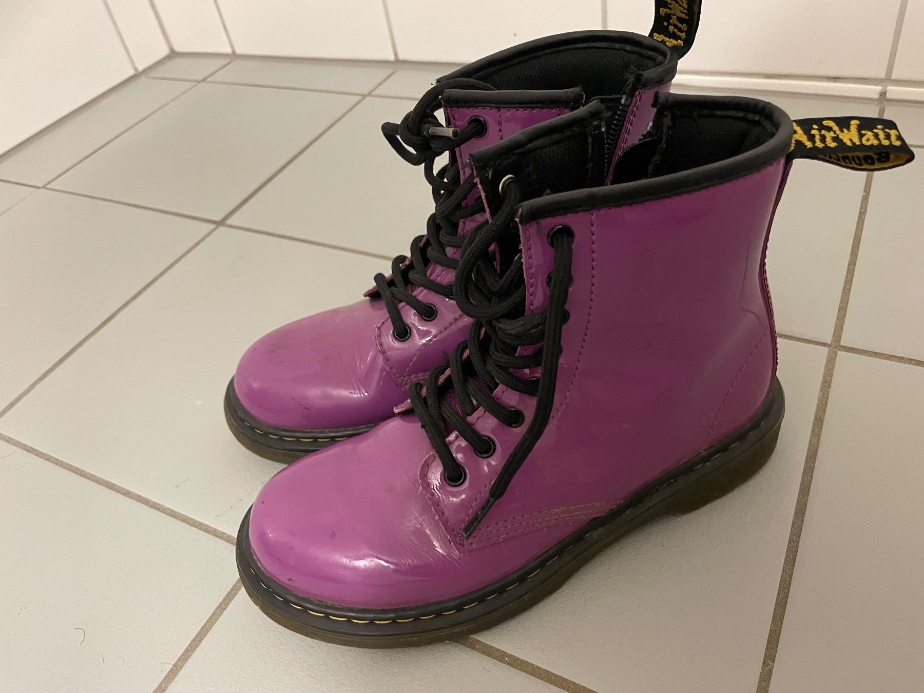 Dr. Martens Schuhe für Jungen: Dr. Marten,s Kinder Stiefel gr 33 – Gebraucht aus St. Gallen von Emifrei 2
