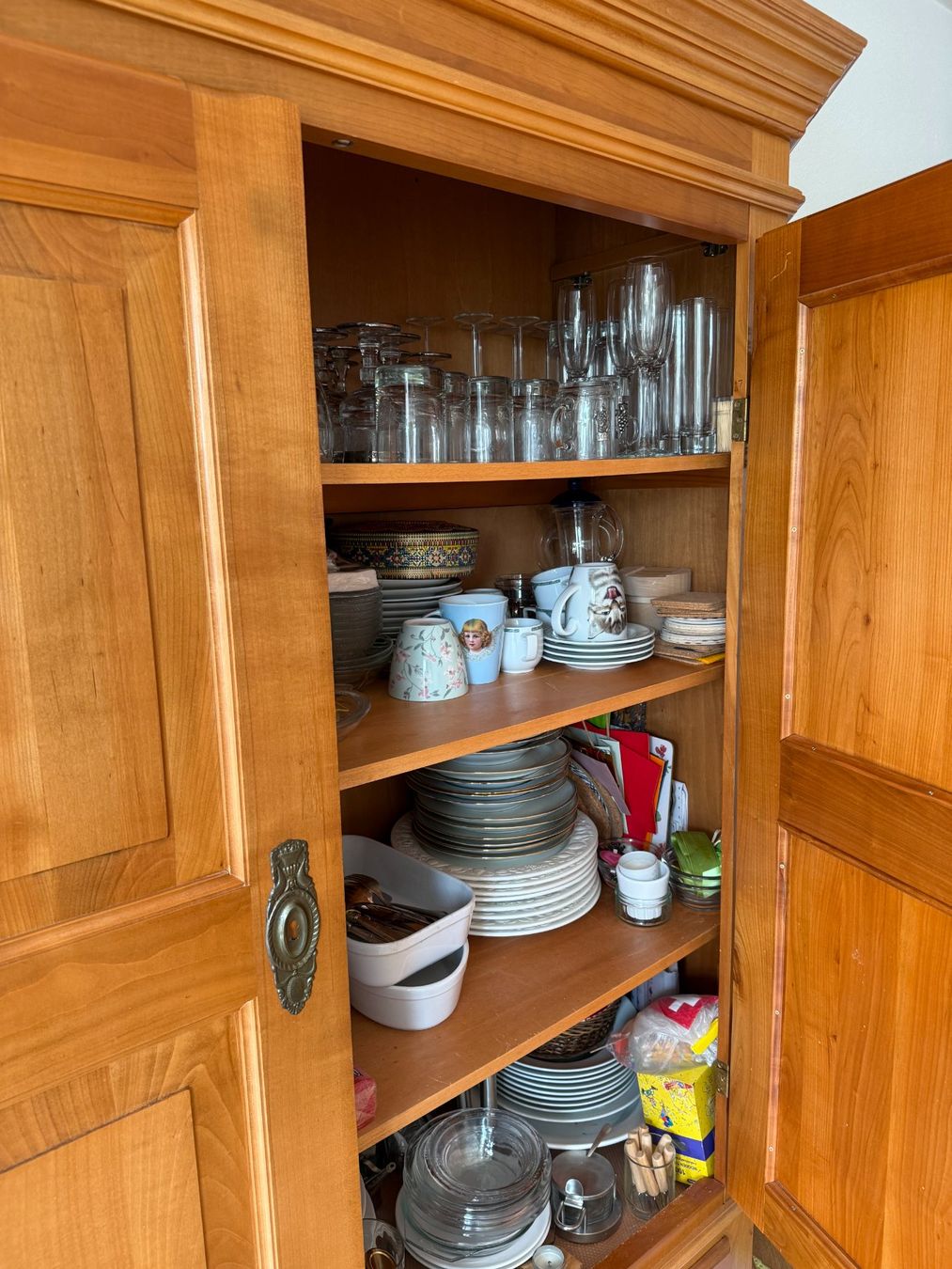 Schränke: Antiker Schrank – Gebraucht aus Köniz von Evafelchlin 4