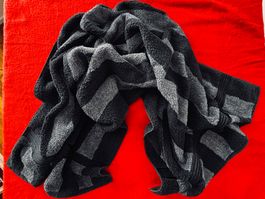 2 Kuschelige Badetücher (60x136) der Marke Vossen®