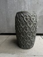 Vase gross strukturiert 