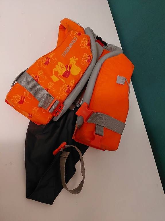 Schwimmwesten: Schwimmweste für Kinder – Gebraucht aus Binningen von eli_rcf2 1