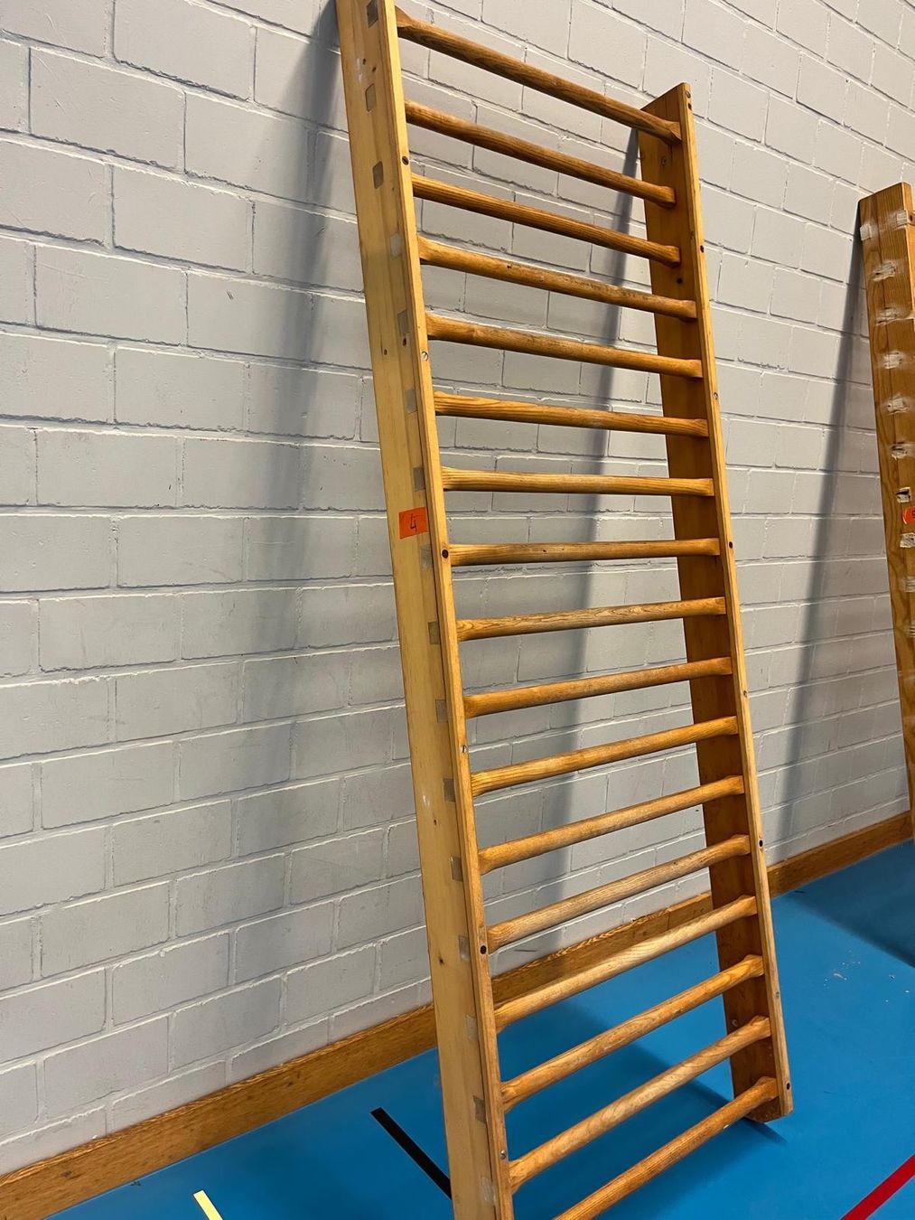 Kletterwände & Klettergriffe: 1 er Sprossenwand leicht #4 – Gebraucht aus Winterthur von ReUse_Baumarkt 1