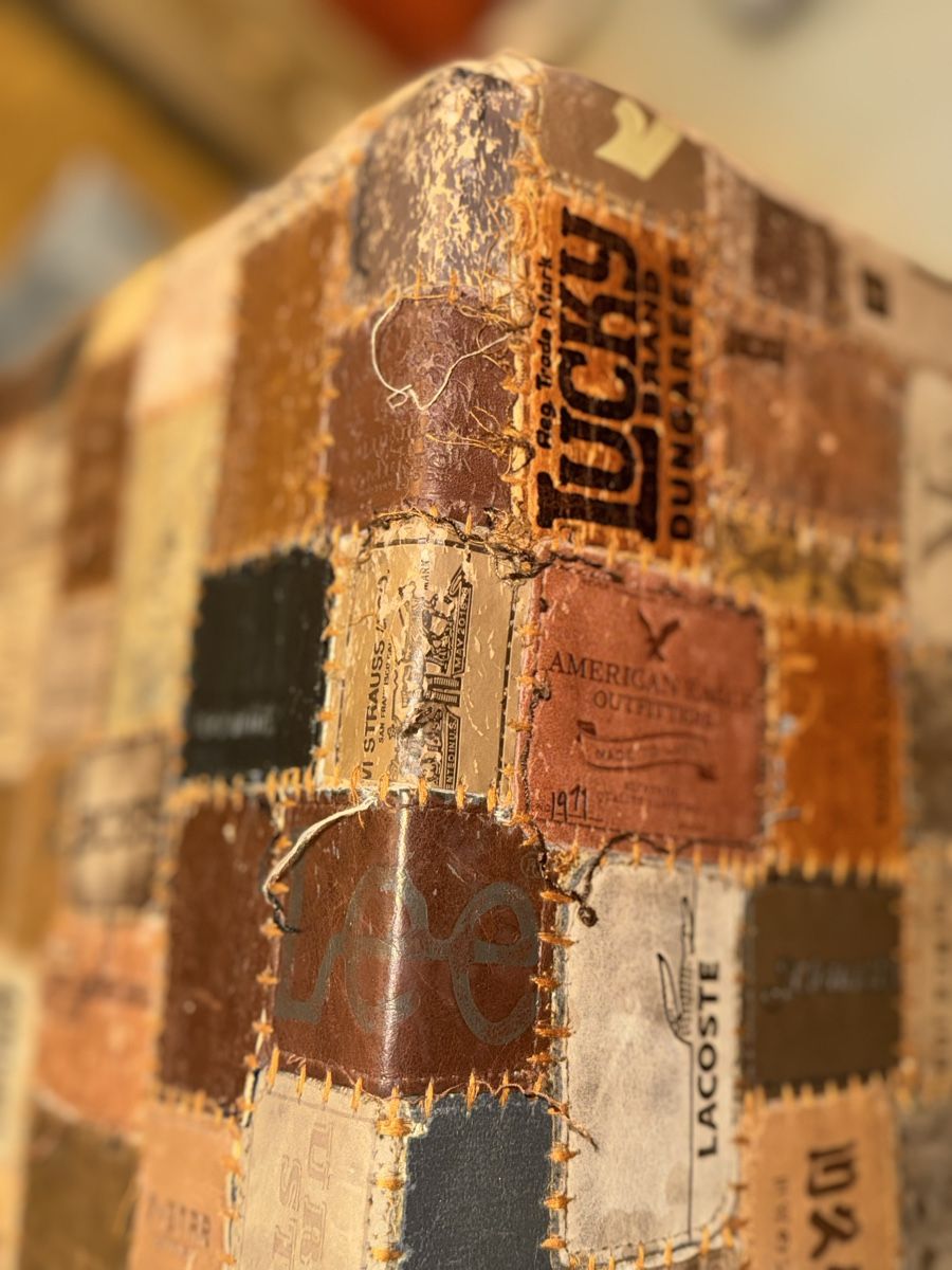 Sgabelli: Leder-Patch Hocker / Sitzhocker, Vintage Look – Usato da Flawil venduto da prodigio 2