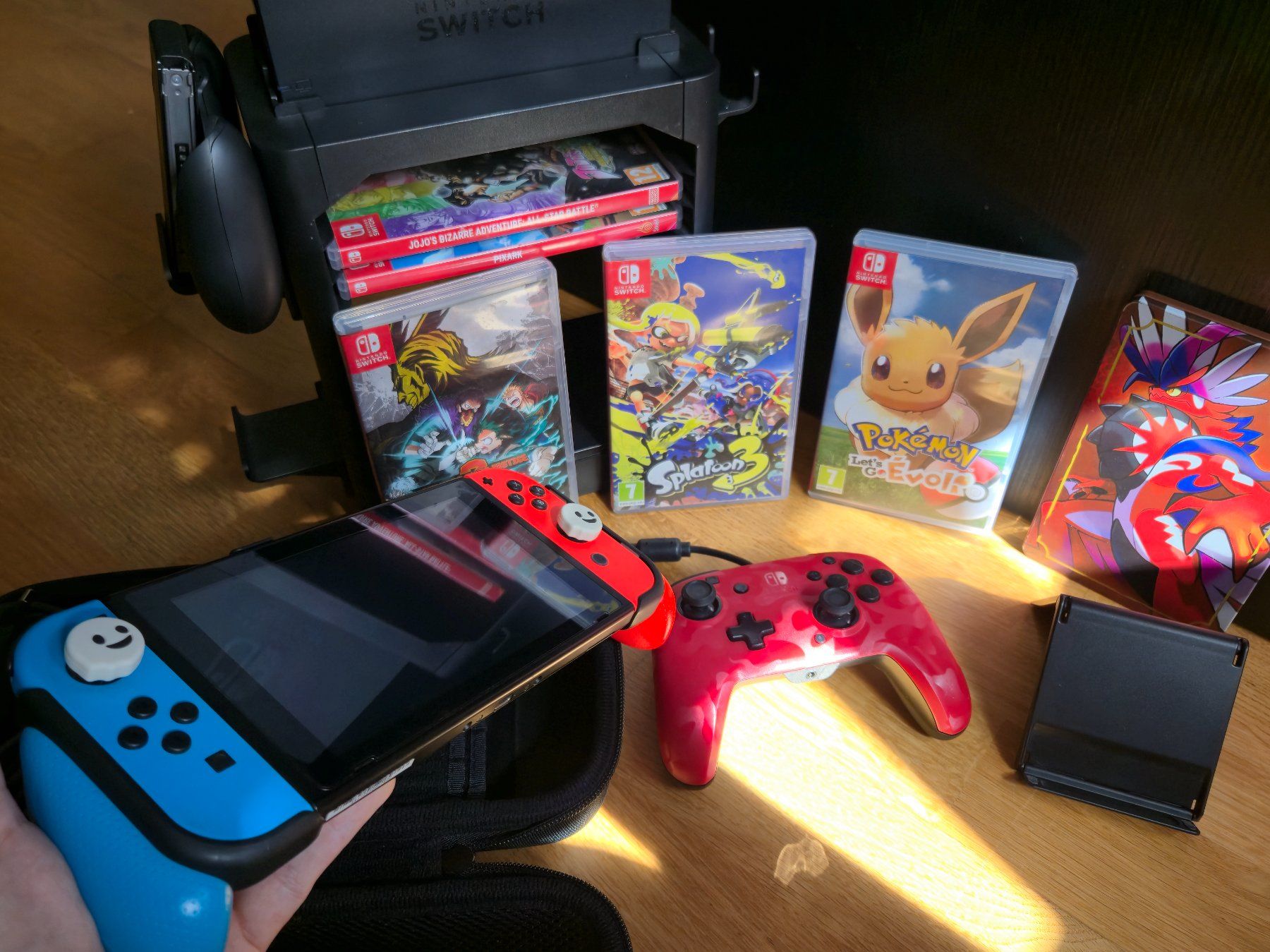 Nintendo Console: Nintendo Switch Bundle + Spiele + Pokémon Karmesin Limited – Usato da Biel/Bienne venduto da New_zs9k