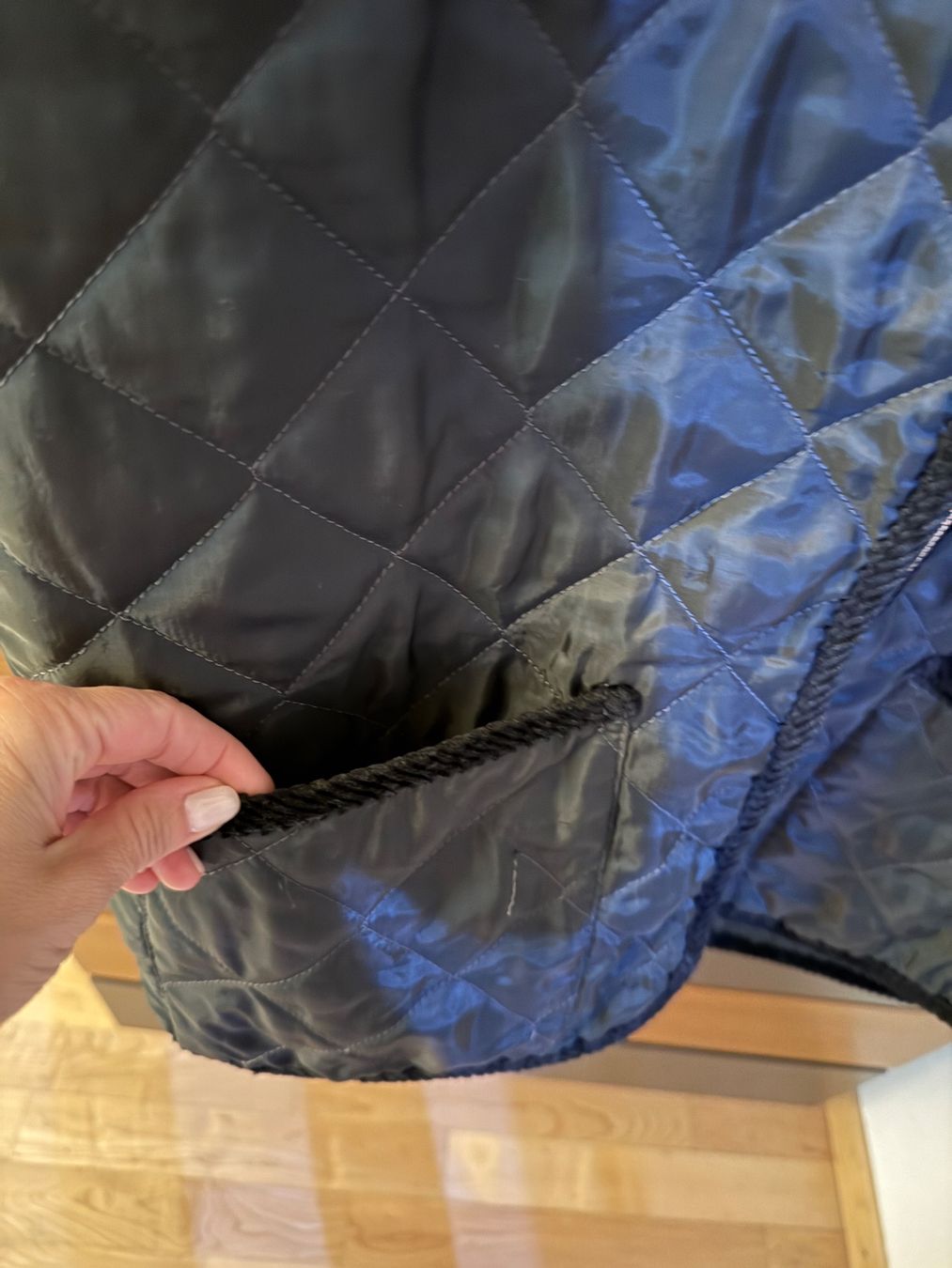 Gilet & Giacche: Schwarze Steppweste Gr. S – Usato da Neerach venduto da the_modern_mini 2