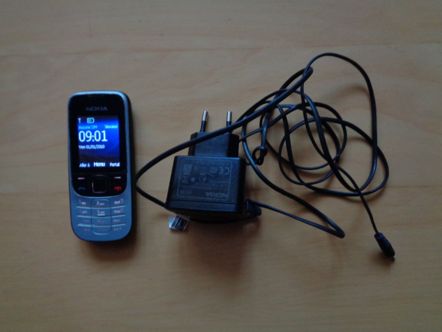 Nokia Telefoni cellulari / Smartphones: Nokia 2330 Vintage – Usato da Romainmôtier venduto da Iguazu12