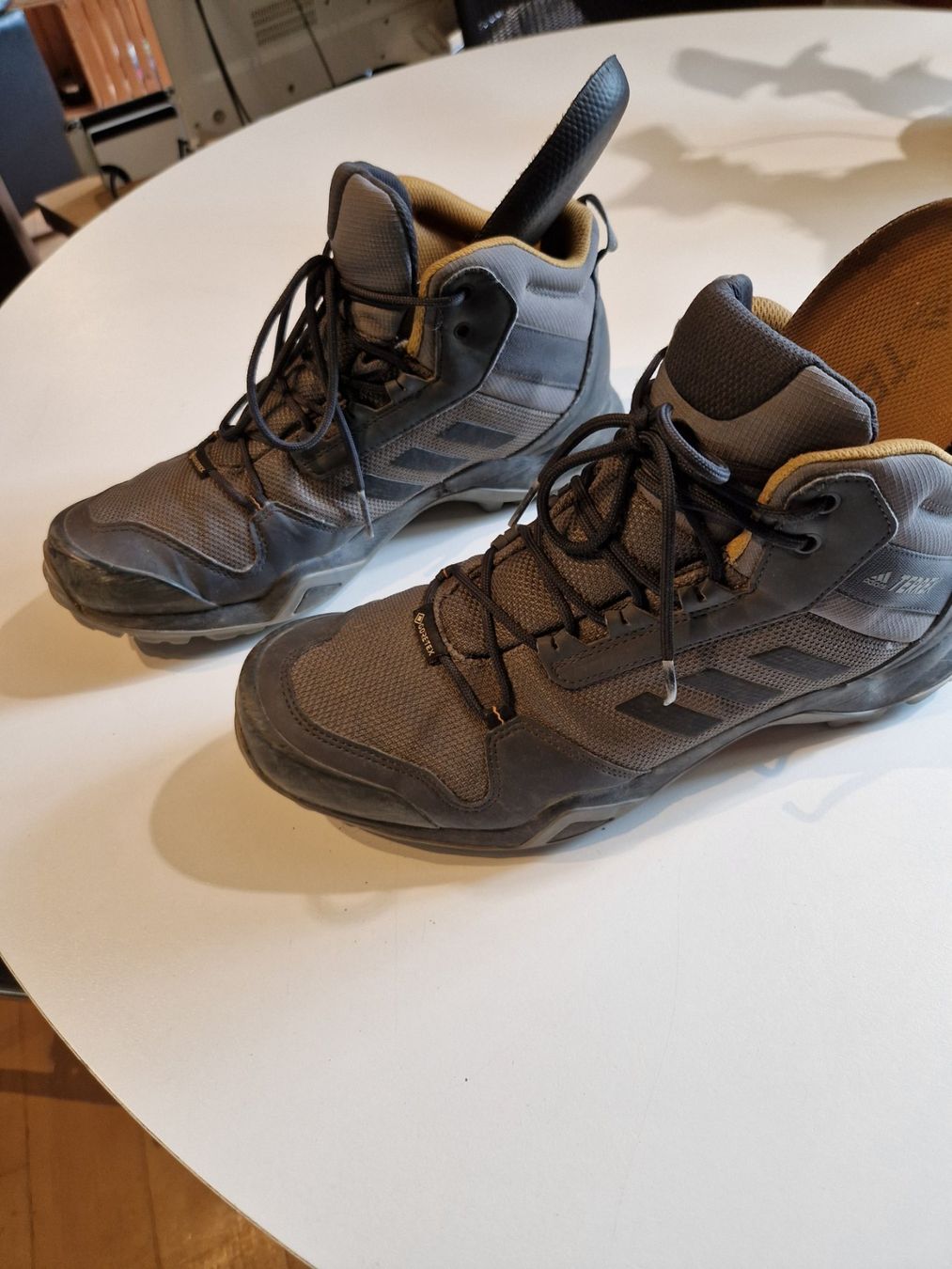 Adidas Chaussures hommes: Adidas Terrex Wanderschuhe – D'occasion à Bremgarten AG par seb_hyl6 2