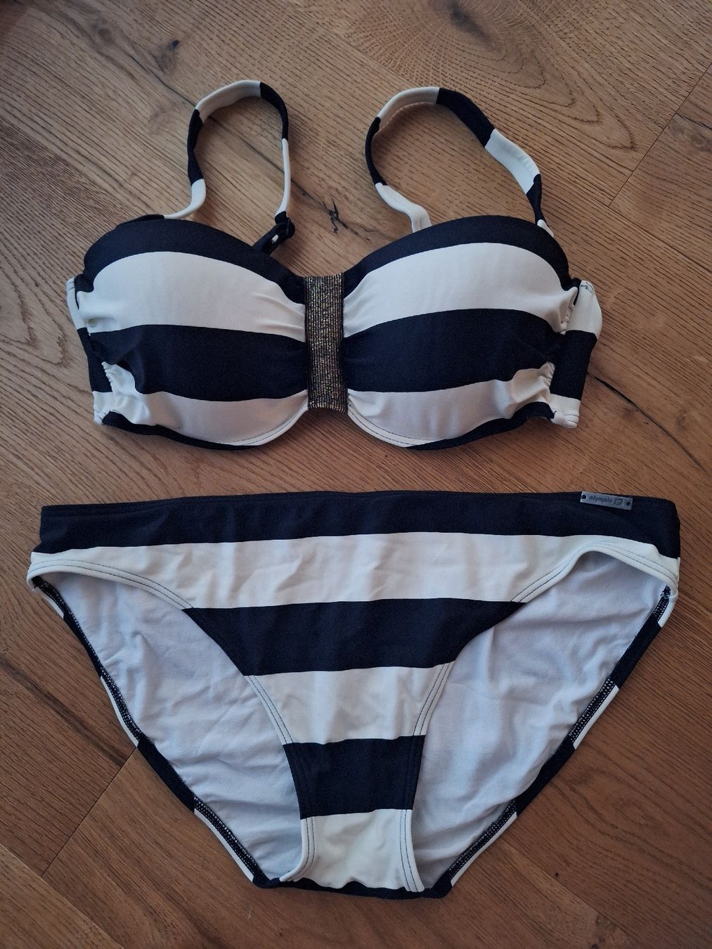 Costumi da bagno & Bikini: Bikini Paket 5 Teile Gr. 42 – Usato da Dörflingen venduto da Crazyachmed 1