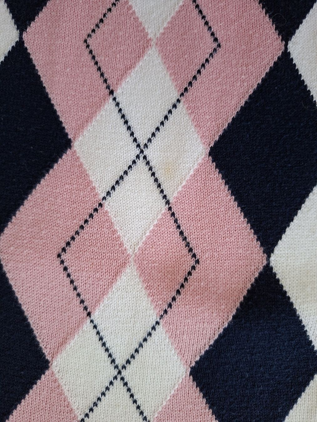 Tommy Hilfiger Pullover & Sweatshirts: Pull Tommy Hilfiger motif losanges rose/marine taille S – Gebraucht aus Renens VD von ser_j2fn 5