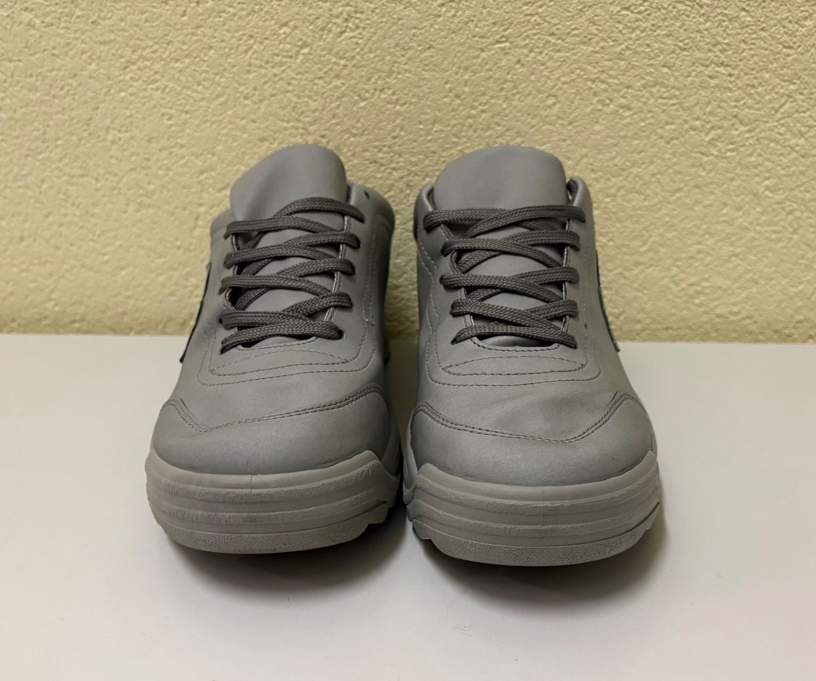 Chaussures hommes: Schuhe / Sneakers Gr.41 – Neuf (Voir description) à Basel par tif_m2h6 2