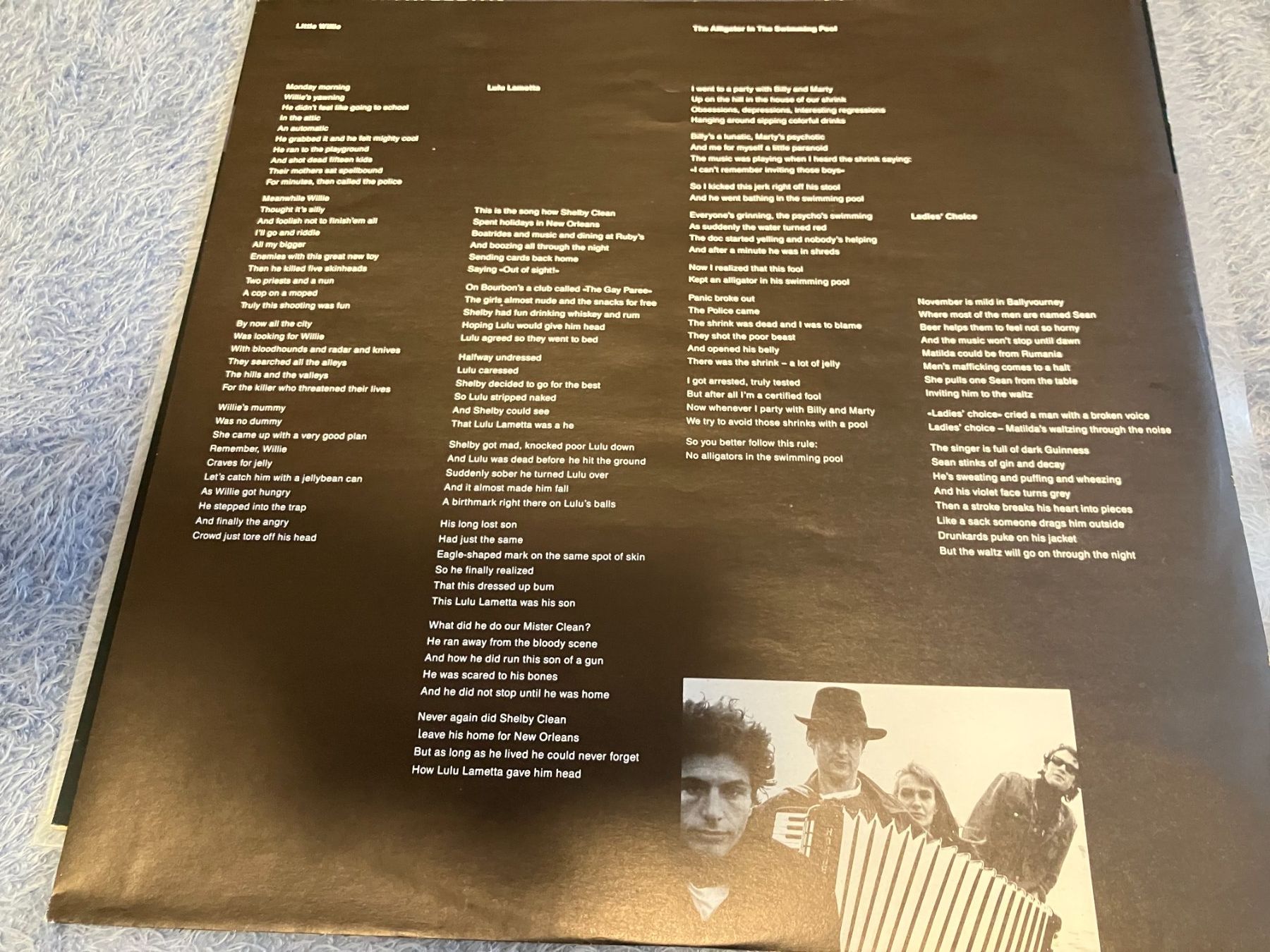Dischi in vinile: The Jellyfish Kiss – Usato da Aarwangen venduto da Jukebox3 5
