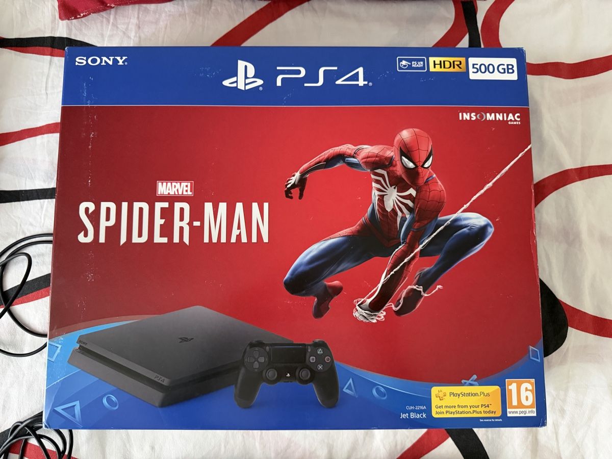 Sony Consoles: SONY PS4 500GB Jet Black Marvel Spider-Man Bundle – D'occasion à Geneve par allgood2010