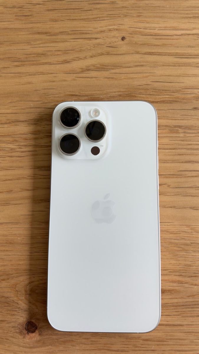Apple Handys / Smartphones: Iphone 15 Pro Max 256gb – Gebraucht aus Luzern von Lellicl 2