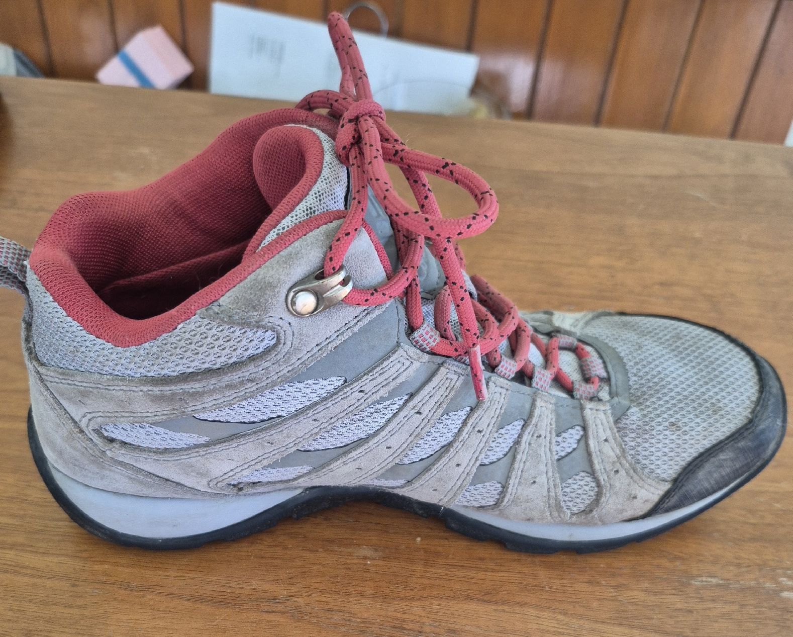 Columbia Scarpe da donna: Columbia Wanderschuhe, Grösse 40 – Usato da Schmitten FR venduto da KaDa81 7